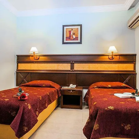 Kleopatra Alis Hotel 3*