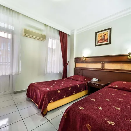 Kleopatra Alis Hotel 3*