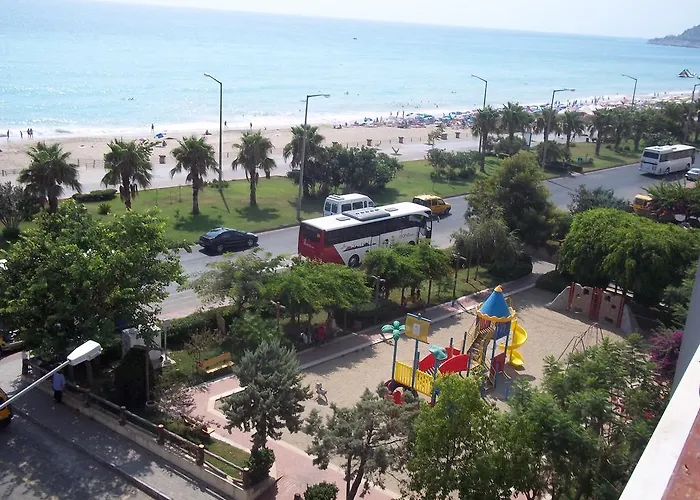 Hotel Kleopatra Alis 3*